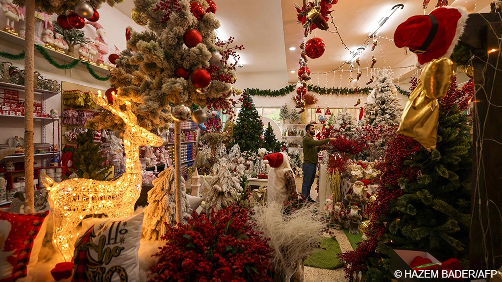 A shop display full of Christmas decorations and souvenirs