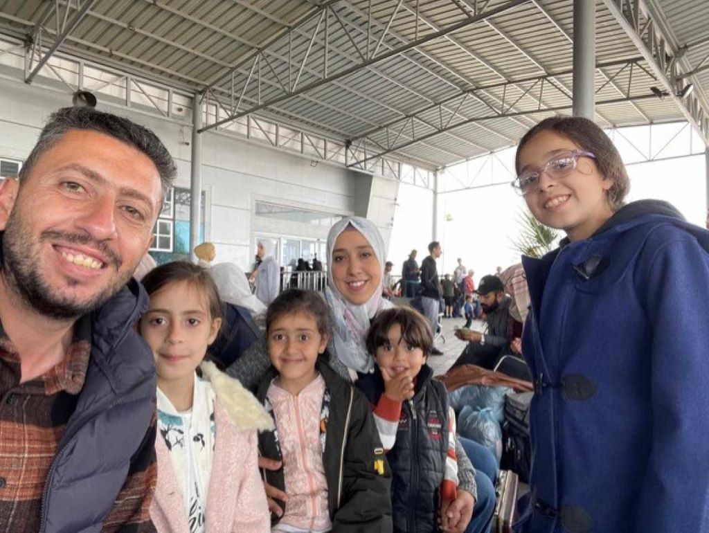 Mohammed Isbitah mit seiner Familie