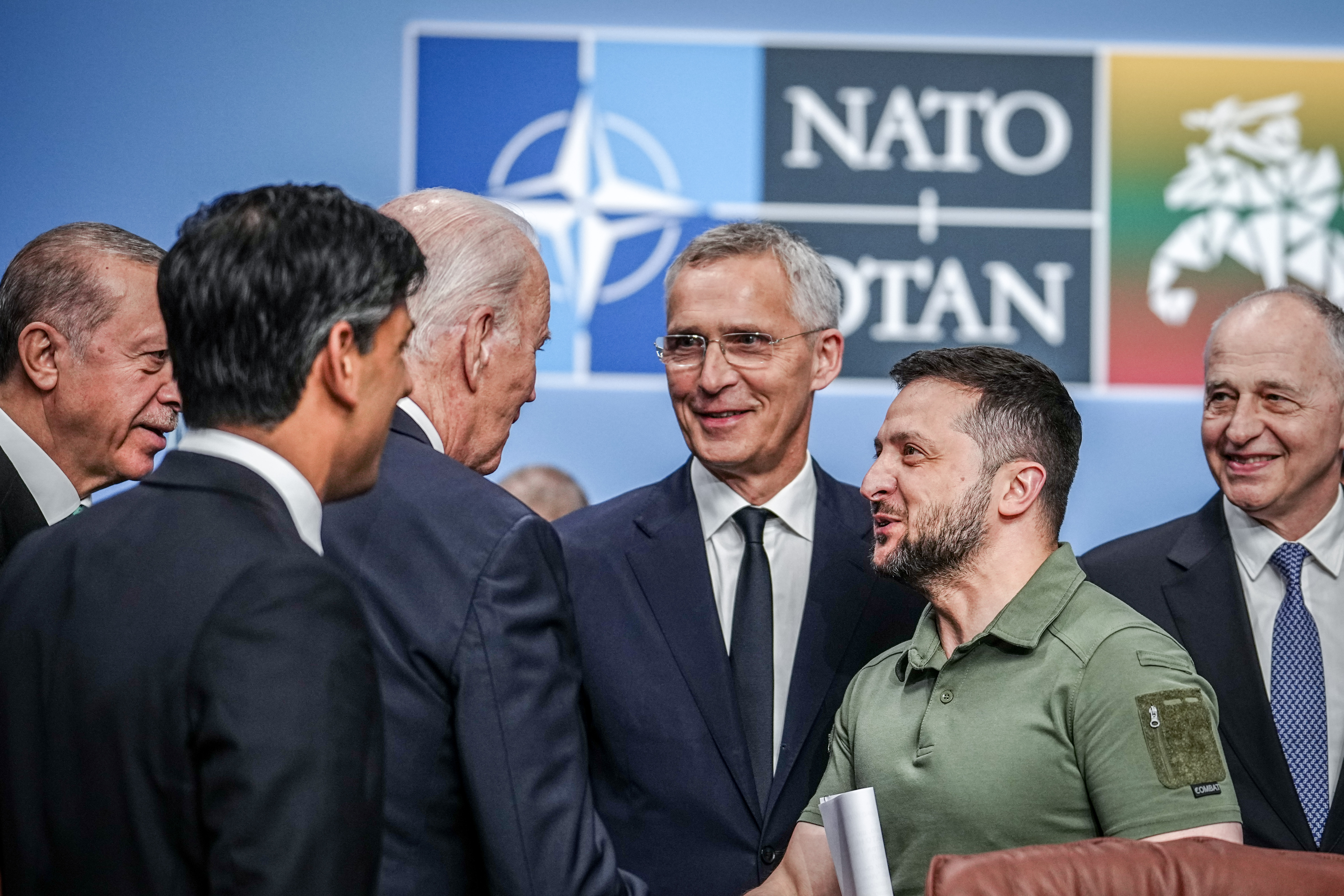 The heads of state of Turkey, Great Britain, the United States and the NATO Secretary General welcome the President of Ukraine at the NATO summit