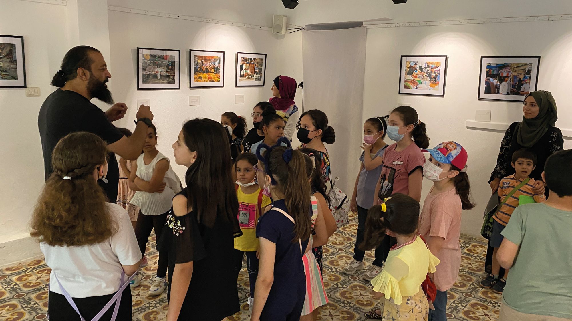 A man teaching a class at Shababeek.