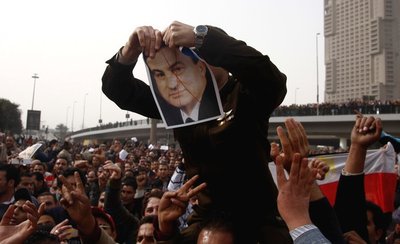 Demonstration against Hosni Mubarak in Cairo's Tahrir Square (photo: AP)