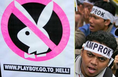 Anti-Playboy protests in Jakarta, Indonesia (photo: AP)