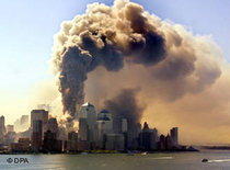 Burning towers of the World Trade Center on September 11, 2001 (photo: dpa)