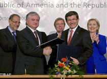 Turkish-Armenian rapprochement in Zurich (photo: AP)