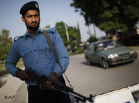 Pakistan police (photo: AP)