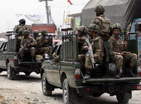 Pakistan soldiers (photo: AP)