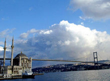 Bridge over the Bosporus (photo: AP)