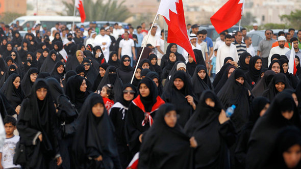مظاهرات ضد النظام جنوب العاصمة البحرينية المنامة. مايو 2012. رويترز