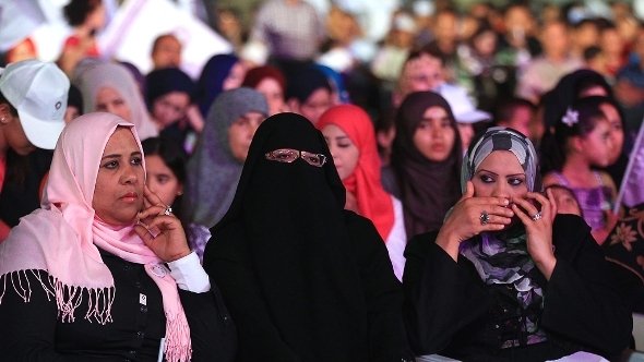 Anhängerinnen der islamistischen Partei Al-Watan in Tripolis; Foto: dpa