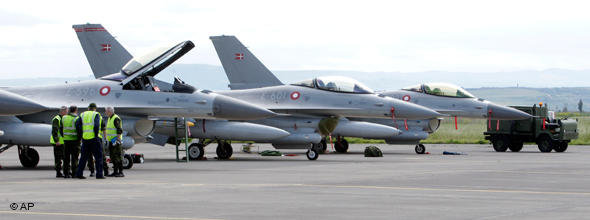 Nato-Kampfflieger in Sizilien; Foto: AP