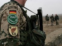 Deutscher ISAF-Soldat in Kabul; Foto: AP