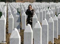 Friedhof für die Opfer des Völkermords von Sebrenica; Foto: AP