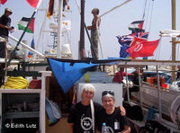 Edith Lutz auf einem der Schiffe nach Gaza; Foto: Edith Lutz