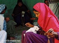 Arbeitende Frauen in Pakistan; Foto: dpa