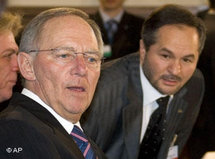 Bundesinnenminister Wolfgang Schäuble und Bekir Alboga von der KRM; Foto: AP