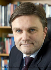 Uwe Schünemann; Foto: Nds. Ministerium für Inneres, Sport und Integration