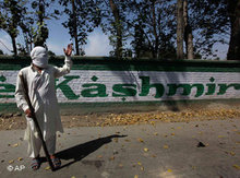 Maskierter kaschmirischer Demonstrant; Foto: AP