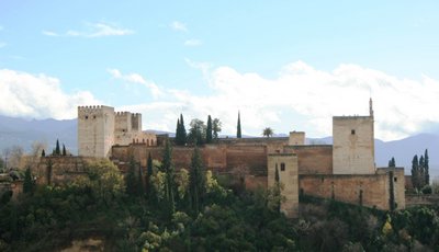 Ansicht der Alhambra; Foto: Troy Nahumko