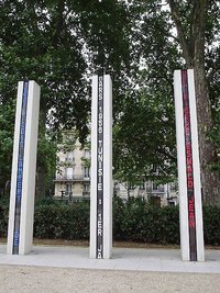 Mahnmal für die Opfer des Algerienkrieges in Paris; Foto: wikipedia