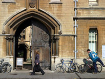 University in Oxford (photo: AP)