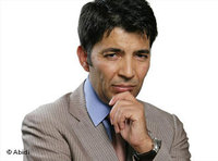 الدكتور حسني عبيدي مدير مركز الدراسات والبحوث حول العالم العربي ودول المتوسط في جنيف.