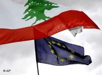 العلم اللبناني وعلم الاتحاد الأوربي
