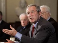 الرئيس الأمريكي جورج بوش أثناء مشاركته في مؤتمر الثماني، الصورة: أ ب