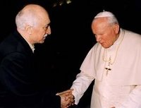 لقاء فتح الله كولن في  لقاء البابا يوحنا الثاني
