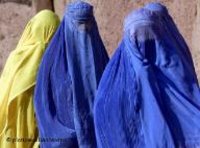 نساء أفغانيات يرتدين البرقع، الصورة: أ ب