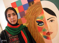 الرسامة الأفغانية خديجة، الصورة: دويتشه فيله