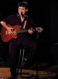 المغني الإسرائيلي عوفر غولاني، الصورة: www.offermusic.com