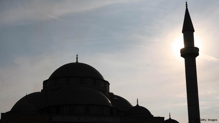 Die Merkez-Moschee: ''Dialog unter der Kuppel''