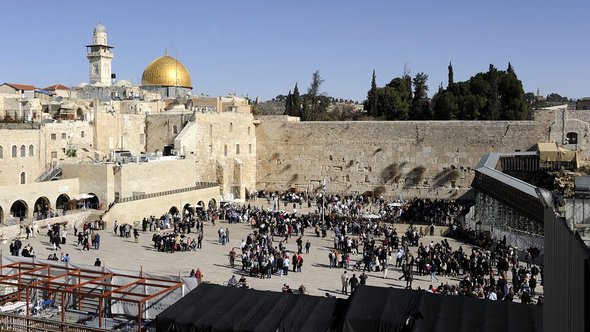 The Western Wall and the Dome of the Rock in Jerusalem (photo: Jens-Ulrich Koch/dapd)