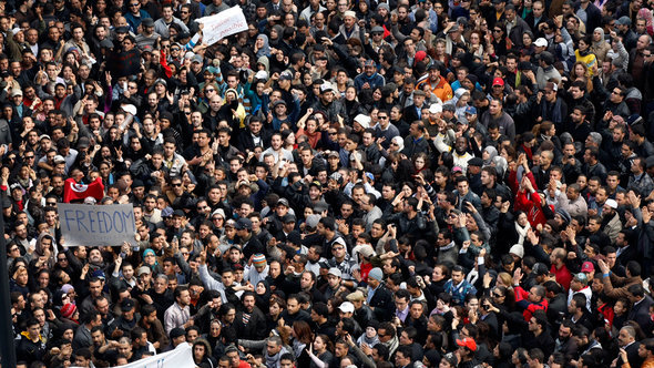 Protests against President Ben Ali in Tunisia in January 2011 (photo: AP Photo/Christophe Ena)