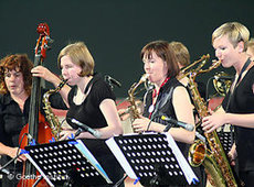 Members of the German Women Jazz Orchestra on stage (photo: Goethe Institute)
