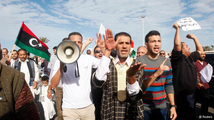 ضغوط شعبية وسياسية متزايدة في طرابلس من أجل رحيل الميليشيات