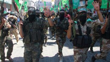 مسيرة عسكرية تابعة لحركة حماس في غزة. Foto: jerusalem.net