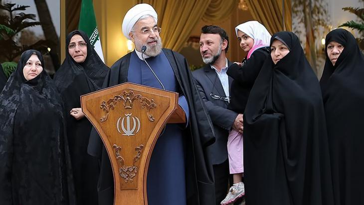 الرئيس الإيراني روحاني في مؤتمر صحفي بعد اتفاق جنيف النووي. Foto: Tasnim
