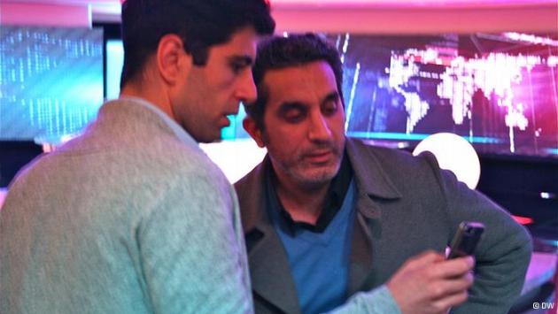 Bassem Youssef and a fan (photo: DW)