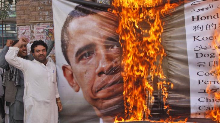 Anti-US demonstration by the Islamist Awami Majlis-e-Amal in Pakistan (photo: AP)