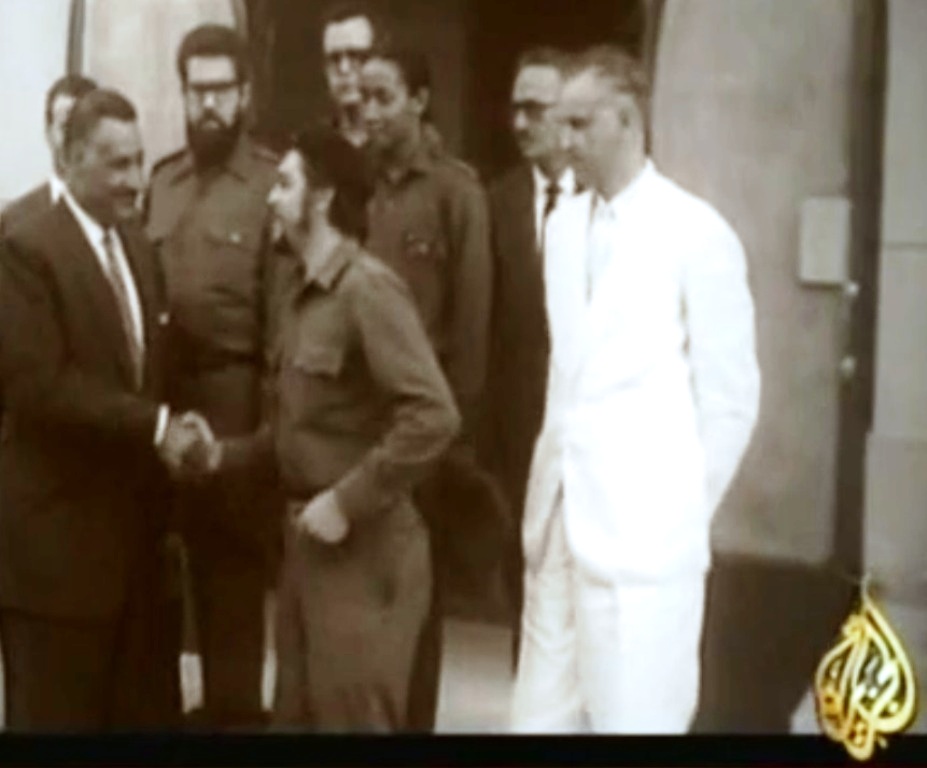 تشي غيفارا زار الرئيس المصري الأسبق جمال عبد الناصر في مصر عام 1959