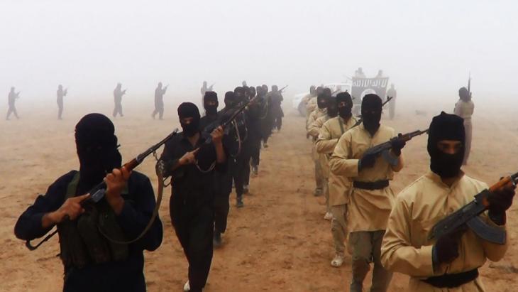 IS fighters in Iraq (photo: picture-alliance/abaca)