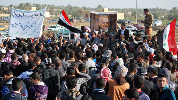 Sunnis demonstrating against Nouri al-Maliki on 23 December 2012 (photo: Joy Bhowmik)