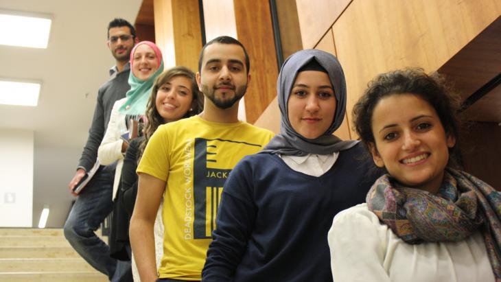 Muslim students (photo: Vincenzo Ferrera)