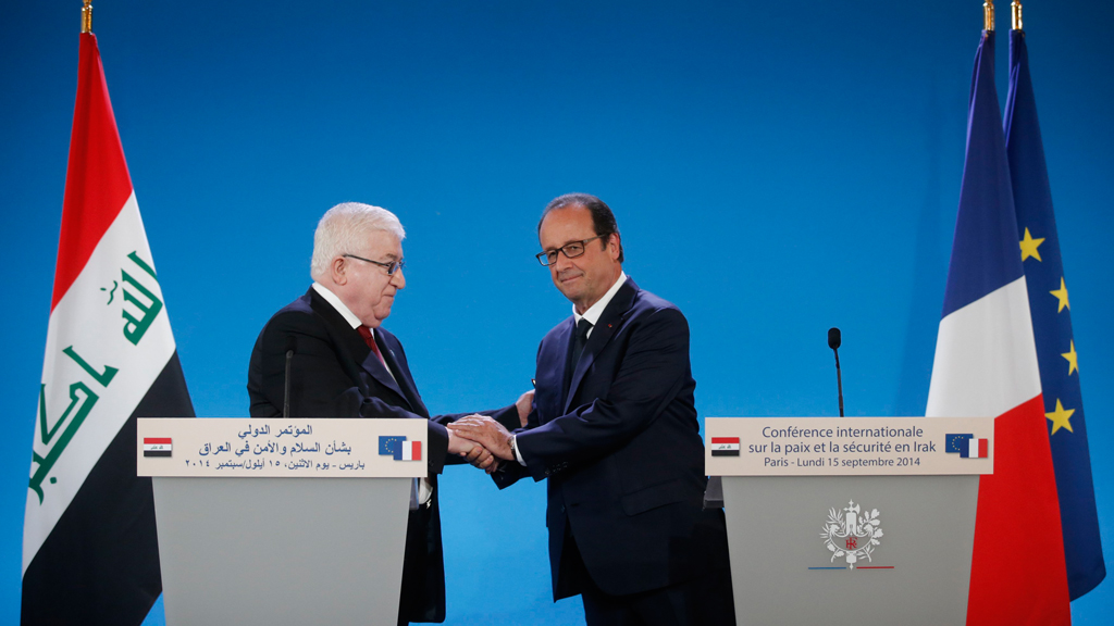 Iraks Präsident Fuad Masum und Frankreichs Präsident Francois Hollande; Foto: Reuters/Christian Hartmann
