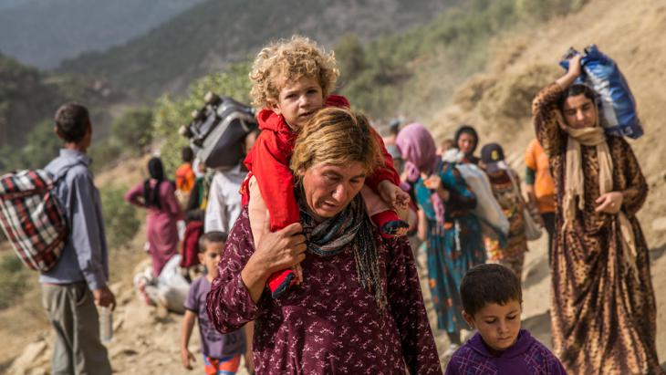 Yazidi refugees in the Sinjar Mountains (photo: picture-alliance/abaca/Depo Photos