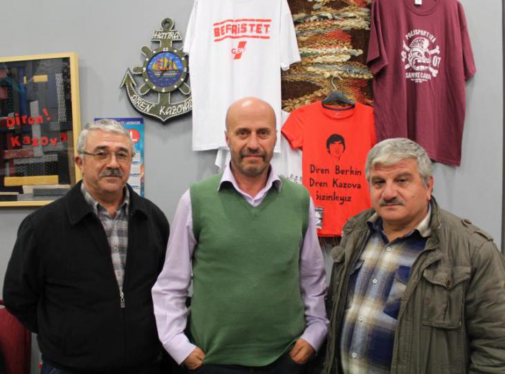 Kazova activists Bulut, left, Ozbey and Ceylan, right (photo: Ekrem Guzeldere)