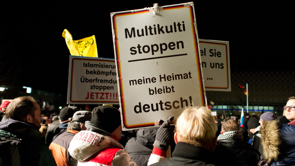 A sign reading "Stop Multi-culti. My homeland will remain German" at a Pegida demonstration in Dresden, 12 January 2015 (photo: picture-alliance/dpa/A. Burgi)