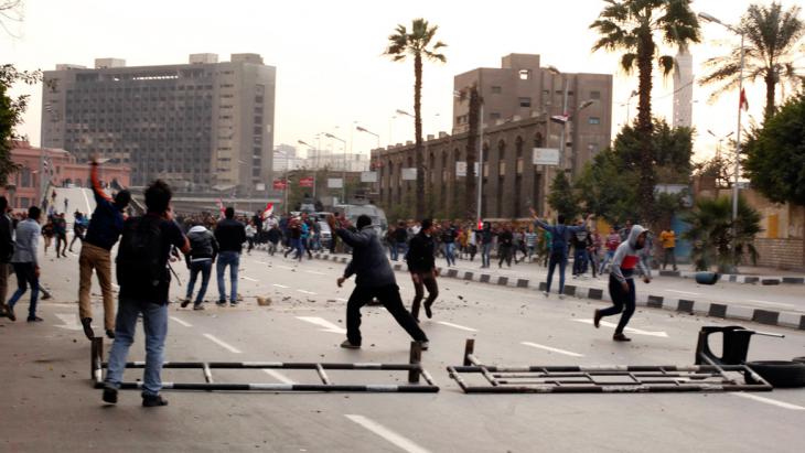 Protests near Tahrir Square on 25 January 2015 (photo: Reuters/Waguih)