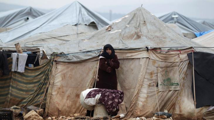 A Syrian refugee in Al-Karameh near the Syrian-Turkish border (photo: Reuters/K. Ashawi)